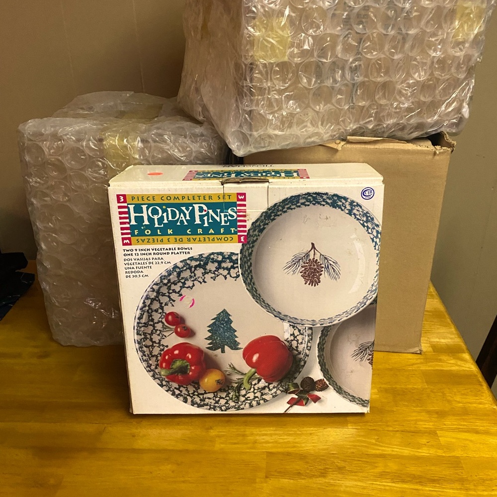 Christmas Dinnerware